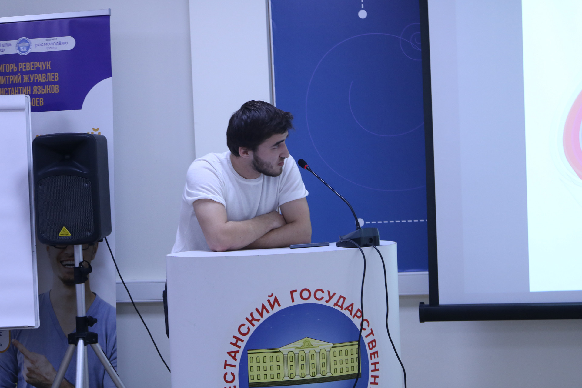 Полуфинал конкурса «Умник» прошел в ДГУ