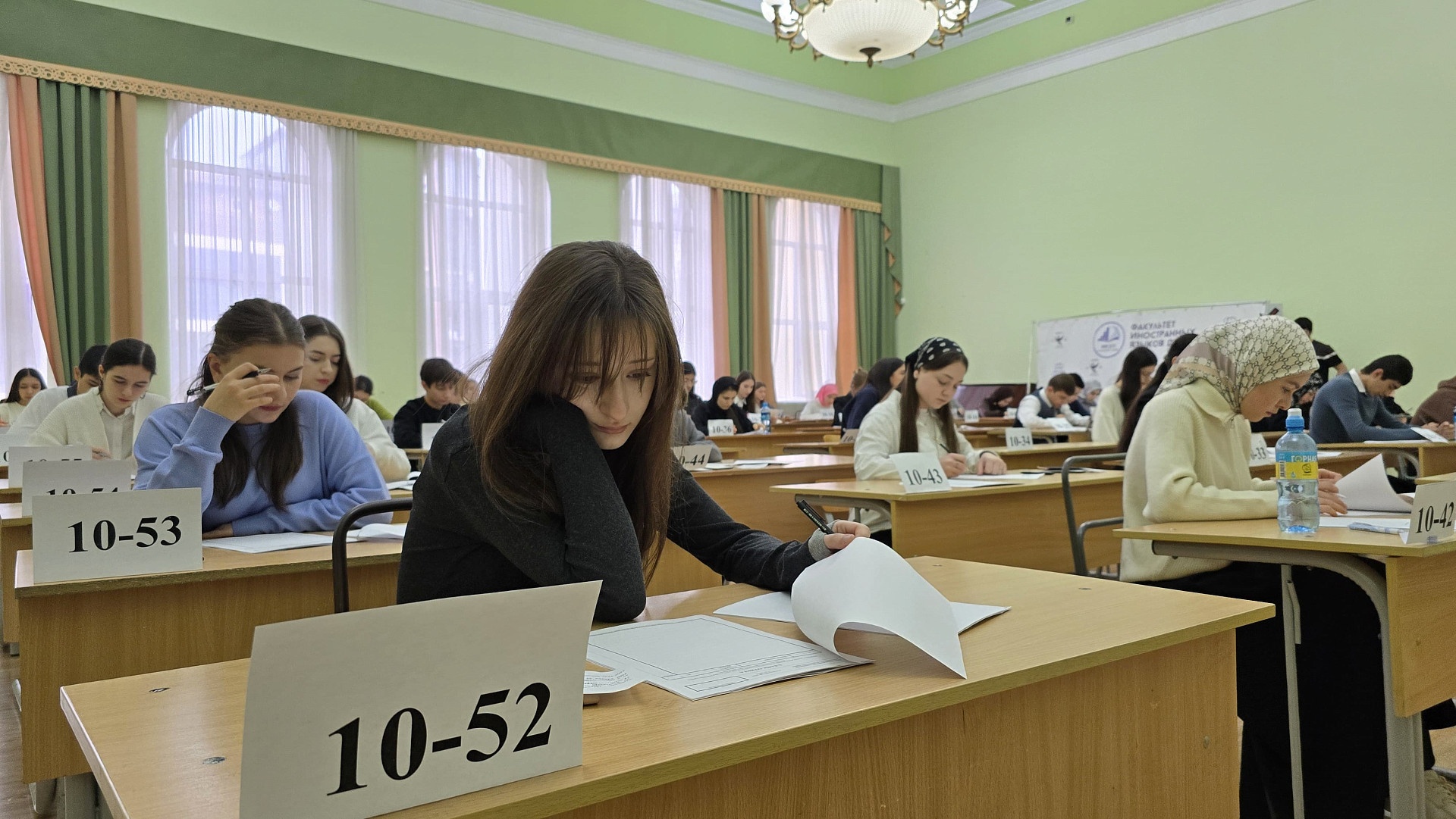 Школьники РД проверили свои знания по русскому языку на региональном этапе ВсОШ в ДГУ
